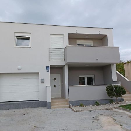 Spider Apartments Pirovac Dış mekan fotoğraf