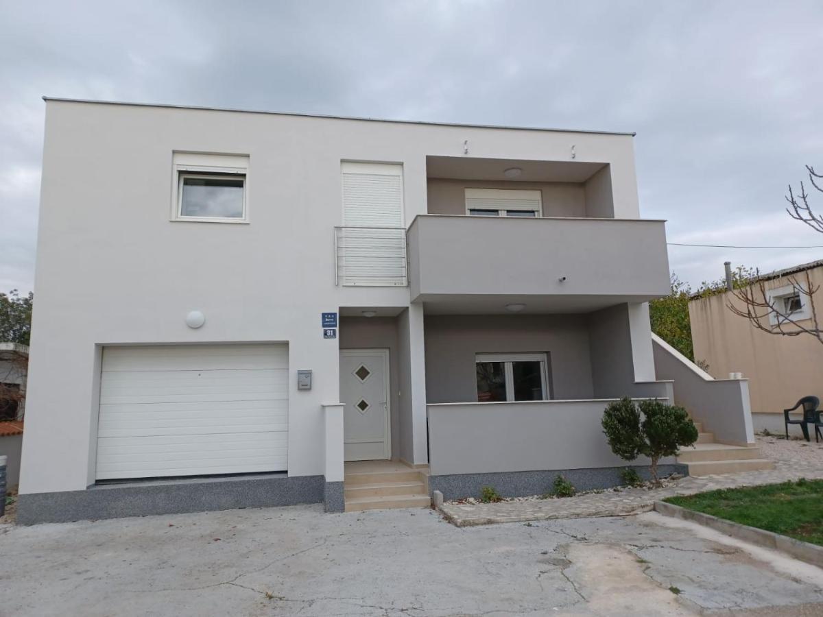 Spider Apartments Pirovac Dış mekan fotoğraf