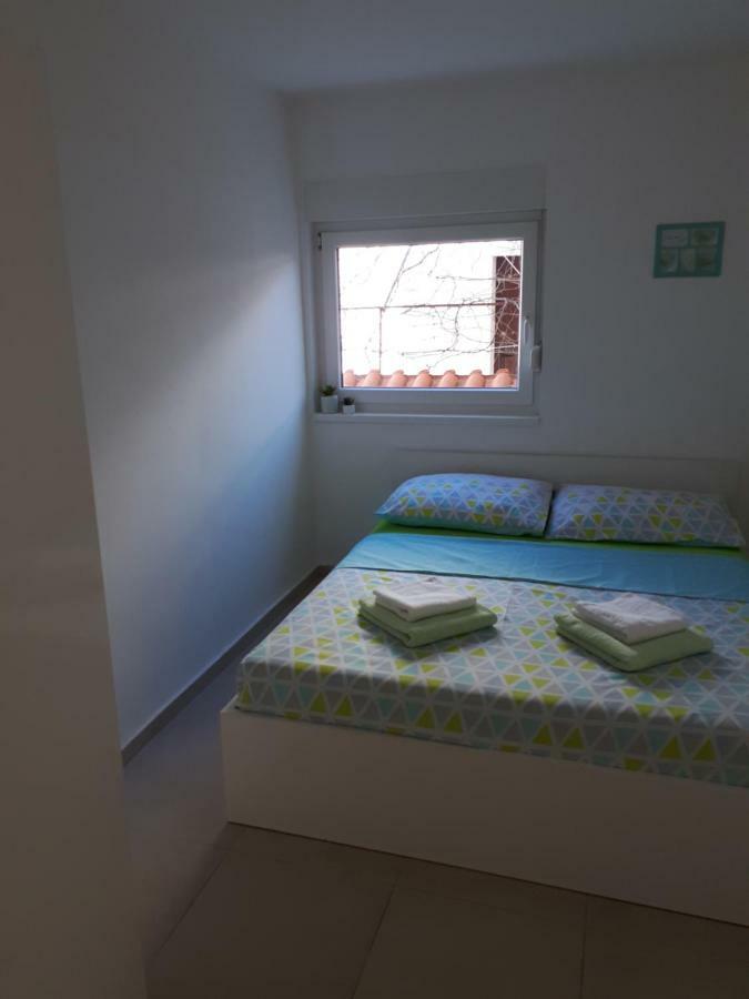 Spider Apartments Pirovac Dış mekan fotoğraf