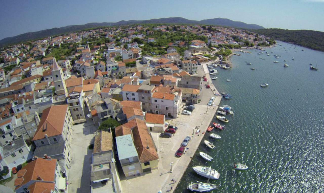 Spider Apartments Pirovac Dış mekan fotoğraf