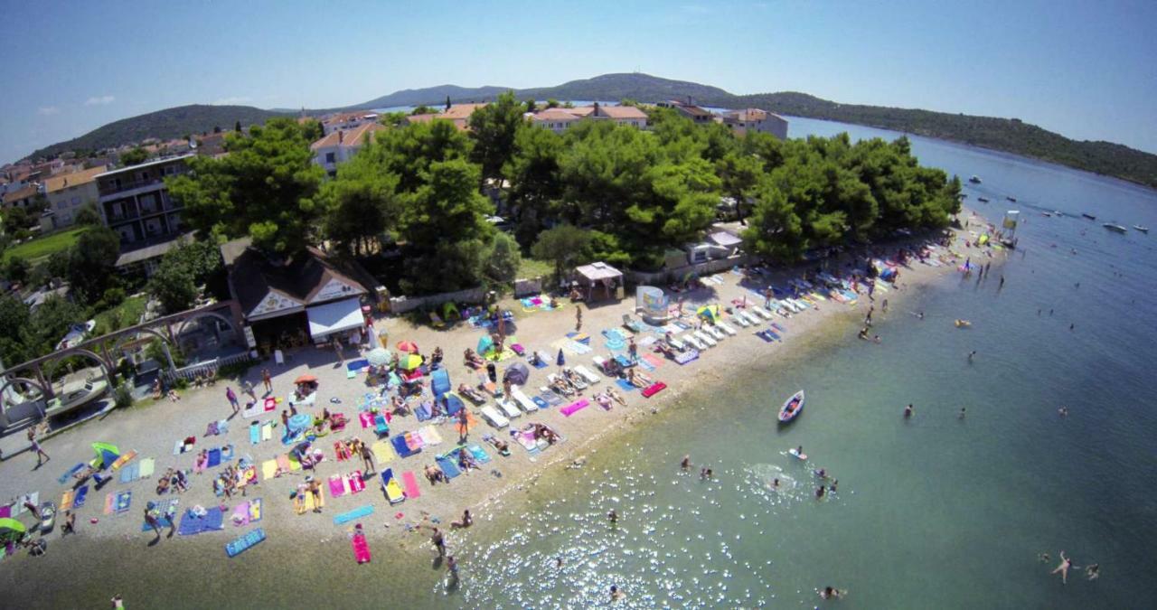 Spider Apartments Pirovac Dış mekan fotoğraf