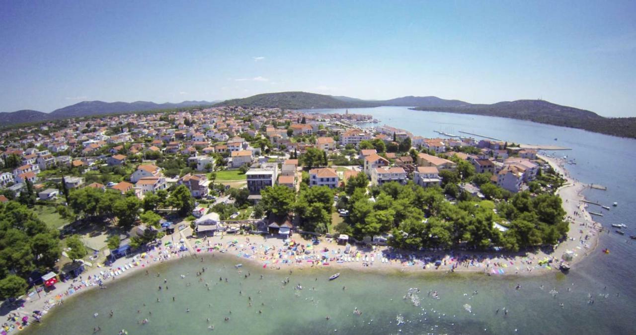 Spider Apartments Pirovac Dış mekan fotoğraf
