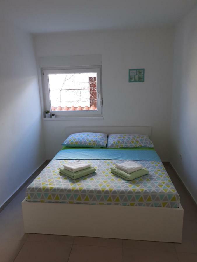 Spider Apartments Pirovac Dış mekan fotoğraf