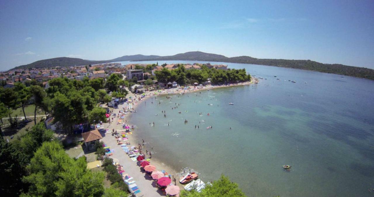 Spider Apartments Pirovac Dış mekan fotoğraf